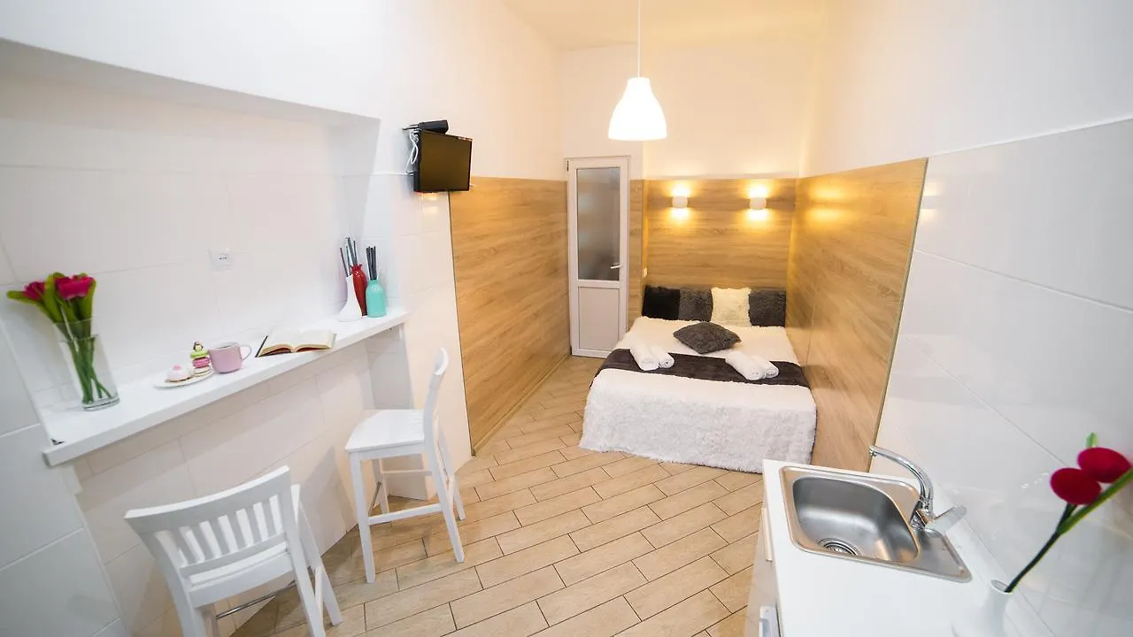 Smart Apartment On Filatova 利沃夫 0*,  乌克兰