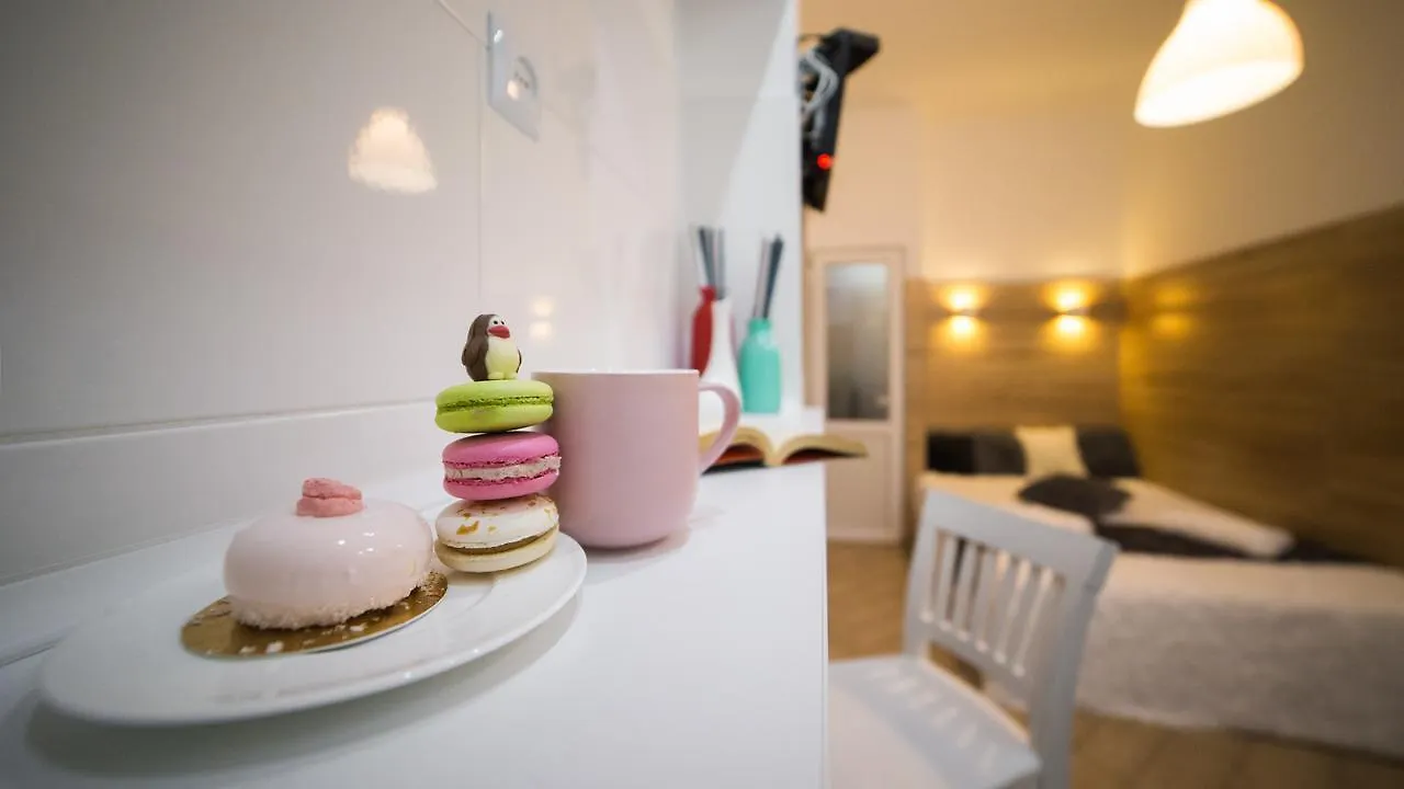 Smart Apartment On Filatova 利沃夫